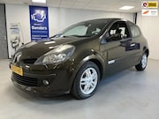 Renault Clio - 1.6-16V Initiale