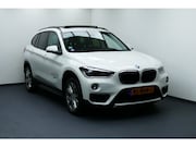 BMW X1 - sDrive18i High Executive. Panodak, Leer, Stoelverw, Navi, Ca
