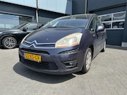 Citroën C4 Picasso - 1.8 met trekhaak en APK tot 01-2027