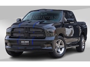 Dodge Ram - BLACK ON BLACK | 5.7 V8 HEMI | SPORT | STOER EN LEUKE RAM |
