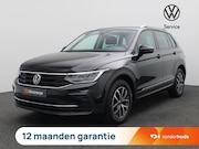 Volkswagen Tiguan - 1.5 TSI Life Business 150PK DSG Trekhaak, Achteruitrijcamera