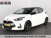Toyota Yaris - 1.5 HYBRIDE BI-TONE SPORT GARANTIE 6-2031 . ADAPTIEVE CRUISE