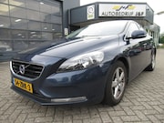 Volvo V40 - 1.6 D2 Momentum / NAV / CAMERA / CLIMATE / PDC