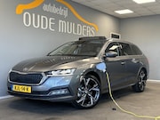 Skoda Octavia - Combi 1.4 TSI iV PHEV Head-Up/Memory/Pano/Cruise/Stoelverwar