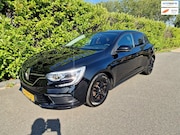 Renault Mégane - 1.2 Bose Nw d-riem Nw banden Airco