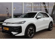 Volkswagen T-Roc - 1.5 eTSI 150PK AUTOMAAT R-LINE Trekhaak | Navi Carplay | Ada