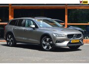 Volvo V60 Cross Country - D4 AWD Intro Edition | Head-Up | Panoramadak | Harman/Kardon