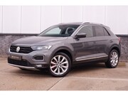 Volkswagen T-Roc - 1.5 TSI Sport | Pano | Trekhaak | LED | Carplay | Camera | V