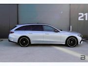 Mercedes-Benz E-klasse - Estate 300 de 4MATIC AMG Line / Panoramadak / Memory Stoelen
