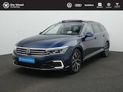 Volkswagen Passat - 1.4 TSI 218 pk PHEV GTE Business | Panoramadak | Trekhaak |