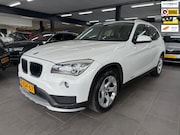 BMW X1 - SDrive20i Limited Series automaat xenon clima cruise control