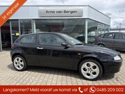 Alfa Romeo 147 - 2.0 T.Spark Distinctive, climatronic, auto afkomstig van de 