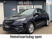 Opel Grandland - X 1.2 Turbo Business Executive