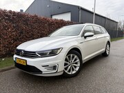 Volkswagen Passat - Variant 1.4 TSI GTE Highline / AUTOMAAT / PANORAMADAK / NAVI