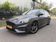 Ford Focus - 1.5 EcoBoost ST Line Business / AUTOMAAT / NAVI / B&O / INCL