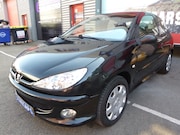 Peugeot 206 - 1.4-16V Air-line 3, ZWART, ZUINIG APK2024