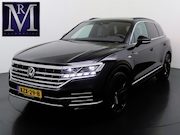 Volkswagen Touareg - 3.0 TSI Elegance LUCHTVERING| ELEK. TREKHAAK| LEDER| PANO |
