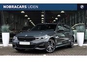 BMW 3-serie - 330e High Executive M Sport Automaat / Panoramadak / Sportst