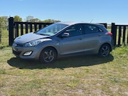Hyundai i30 - 1.6 GDI i-Motion Plus lichtmetalen velgen. stuurwielbedienin