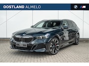 BMW 5-serie - 530e M Sport Automaat / Panoramadak / Trekhaak / Bowers & Wi