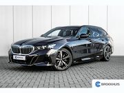 BMW 5-serie - Touring 530e M Sport Edition l Harman Kardon l Adaptive LED