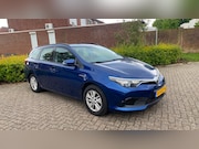 Toyota Auris - 1.8 Hybrid Business(( ))