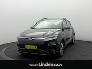 Hyundai Kona - EV Comfort 64 kWh 3- Fase SOH 96, 4% | Warmtepomp | Trekhaak