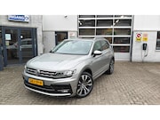 Volkswagen Tiguan - 2.0 TSI 230pk 4motion Highline Business R-Line Stoelverwarmi