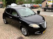 Lancia Ypsilon - Ypsilon 0.9 TwinAir Gold nieuwe apk