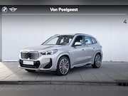 BMW iX1 - xDrive30 67 kWh M Sport Pro 20 Inch / Comfort Acces / Shadow