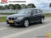 BMW X1 - sDrive20i High Executive Clima, cruise, stoelverwarming, pdc