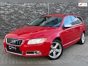 Volvo V70 - 2.4 D5 Summum 2000kg Trekgewicht|Adap Cruise|BLIS|Premium So