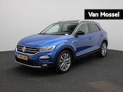 Volkswagen T-Roc - 1.0 TSI Style | PANORAMADAK | DIGITAAL DASHBOARD | PARKEERSE