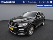 Volkswagen T-Roc - 1.0 TSI Style / Navigatie / Climate controle / Trekhaak / Ca
