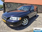 Volvo V70 - 2.5T Momentum