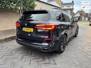 BMW X5 - XDrive45e Carbon zwart M-pakket PANORAMA 394 pk