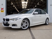 BMW 3-serie - 318i M Sport *Schuif/Kantel | Alcantara | LED | Groot scherm