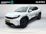 Toyota Urban Cruiser - Executive 61 kWh **PANORAMA DAK/ STUURVERWARMING/ DODEHOEK D