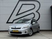 Toyota Auris - 1.8 Full Hybrid Aspiration 2e Eigenaar|Camera|Clima|Cruise|N