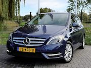Mercedes-Benz B-klasse - 180 Ambition AUT / AIRCO / CRUISE / LEDER / PDC / TREKHAAK