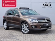 Volkswagen Tiguan - 1.4 TSI Automaat Trekhaak Pano LED Lane Stoelverwarming