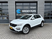 Volkswagen T-Roc - 1.0 TSI 110 pk Style | Trekhaak | Apple Carplay | Parkeersen