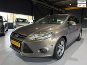 Ford Focus - Wagon 1.0 EcoBoost Trend Stoelverwarming |APK|PDC