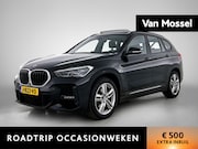 BMW X1 - sDrive18i Executive Edition | PANORAMADAK | STOELVERWARMING 