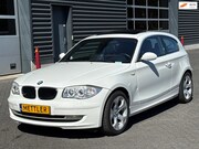 BMW 1-serie - 118i Business Line, Apple carplay, Panoramadak, Cruise contr