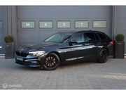 BMW 5-serie - Touring 530i|Dealer|Carplay|PDC|Stoelverwarming|