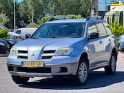 Mitsubishi Outlander - 2.0 Invite+ | Airco | Elektrische ramen | APK 18-11-2026 |