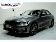 BMW 3-serie - 320i Sport Line Led koplampen Apple Carplay Leder Memory Sto