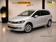 Volkswagen Touran - 1.4 TSI Connected Series Pdc | Lmv | Panoramadak | Trekhaak