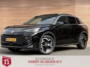 Volkswagen T-Roc - 1.5 eTsi R-Line IQ LED / Virtual Cockpit / Pro ACC / Winterp
